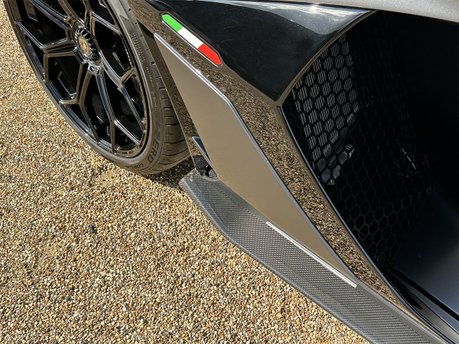 Lamborghini Aventador SVJ ROADSTER (LP 770-4) 45