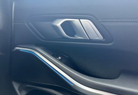 BMW 3 Series 330E M SPORT 43