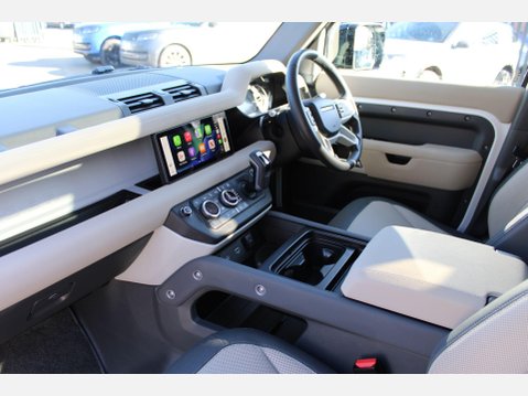 Land Rover Defender 3.0 D300 MHEV X-Dynamic SE SUV Auto 4WD 11