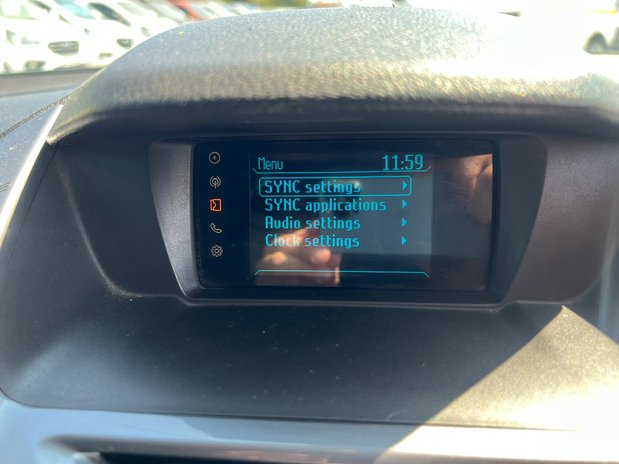 Ford Transit Connect AUTO SWB L1H1 Low Roof Limited Air Con Alloys Sensors EURO 6 NO VAT 36