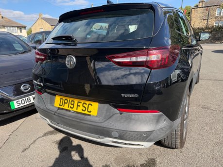 Vauxhall Grandland X SPORT NAV S/S 16