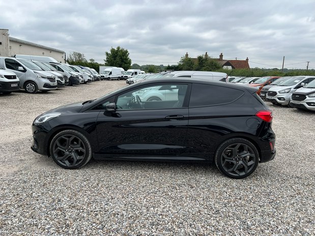 Ford Fiesta SWB (SOLD) L1H1 Low Roof Sport Air Con Alloys EURO 6 NO VAT 1