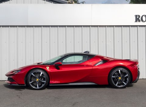 Ferrari SF90 Stradale 2
