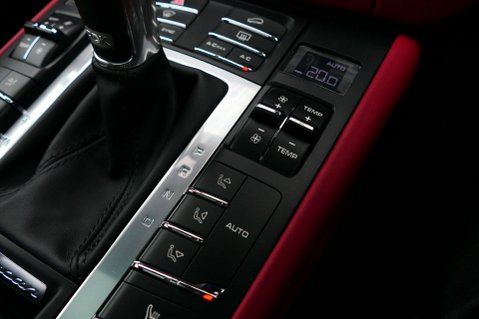Porsche Macan 2.9 Macan T Semi-Auto 4WD 5dr 35