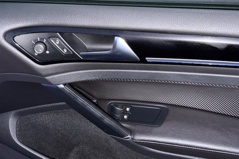 Volkswagen Golf R TSI DSG -DEMO +1 OWNER -AKRAPOVIC-EVERY EXTRA -PAN ROOF-PRO NAV-PRETORIAS 36