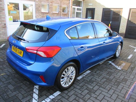 Ford Focus 1.0T EcoBoost Titanium Euro 6 (s/s) 5dr 5