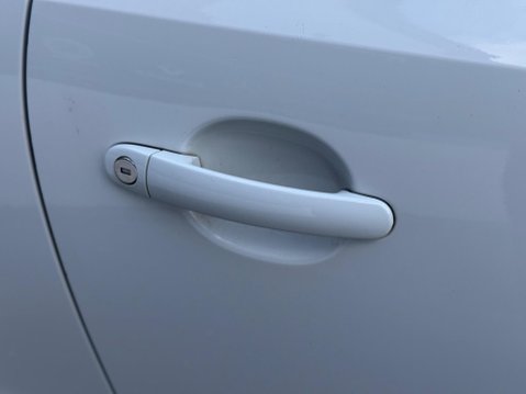 Volkswagen Polo 1.0 TSI BlueMotion Tech R-Line Euro 6 (s/s) 3dr 25