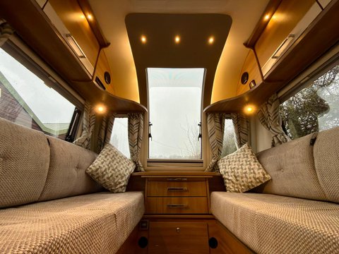 Bailey Pegasus Brindisi GT70 14