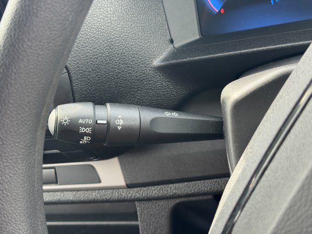 Toyota Proace MWB L2H1 (SOLD KH) Low Roof 3100 Air Con Sensors EURO 6 20
