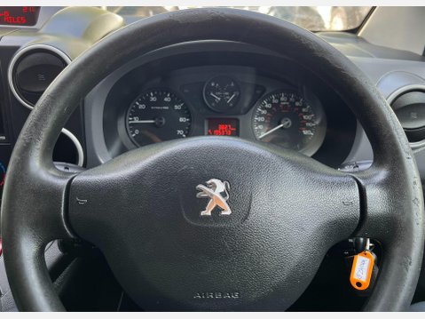 Peugeot Partner 1.6 eHDi 750 SE Panel Van 4dr Diesel Manual L2 (s/s) (128 g/km, 90 bhp) 33