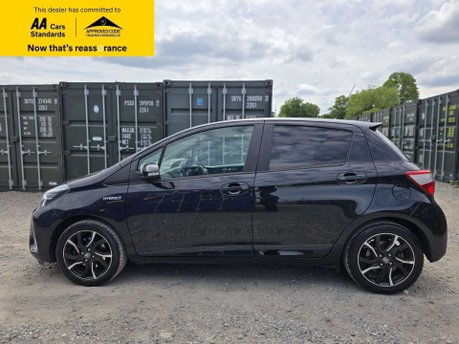 Toyota Yaris 1.5 VVT-h Design Hatchback 5dr Petrol Hybrid E-CVT Euro 6 (s/s) (100 ps) 10