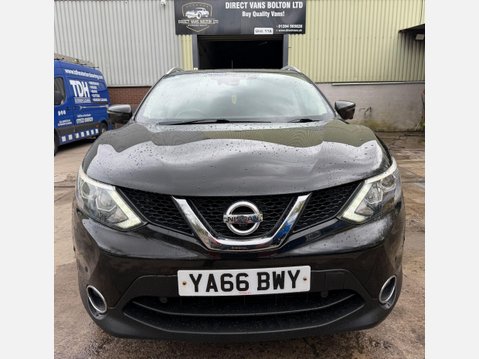 Nissan Qashqai 1.6 dCi Tekna SUV 5dr Diesel Manual 2WD Euro 6 (s/s) (130 ps) 19