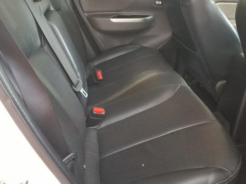 Mitsubishi L200 2.4 DI-D DC Warrior Auto 4WD Euro 5 4dr 9