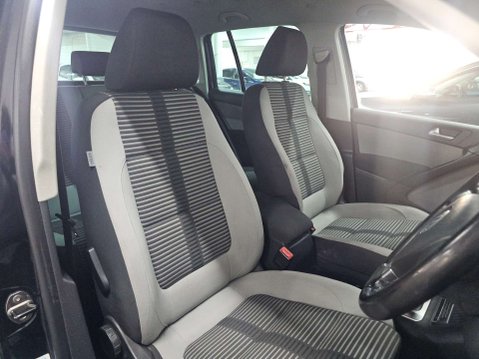 Volkswagen Tiguan 2.0 Tiguan Sport TDI 4Motion 140 Auto 4WD 5dr 16