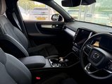 Volvo XC40 2.0 B3 MHEV Ultra Black Edition DCT Auto Euro 6 (s/s) 5dr 22