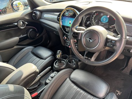Mini Hatch 1.5 Cooper Exclusive Hatchback 5dr Petrol Steptronic Euro 6 (s/s) (136 ps) 3
