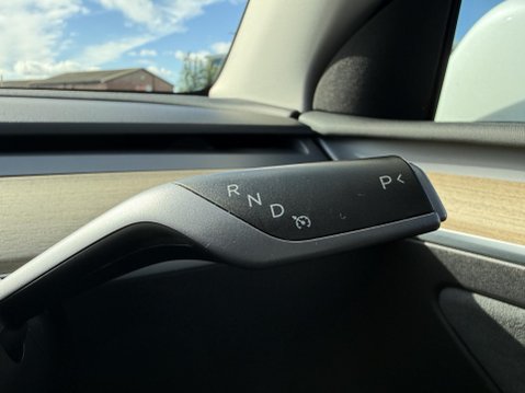 Tesla Model Y (Dual Motor) Long Range SUV 5dr Electric Auto 4WDE (384 bhp) 35