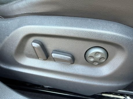 Volkswagen Tiguan 2.0 TDI BlueMotion Tech R-Line Edition SUV 5dr Diesel Manual 4WD Euro 6 (s/ 19