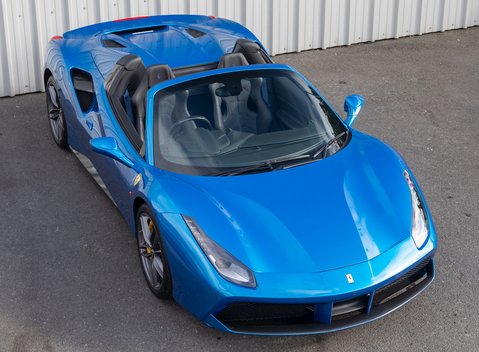 Ferrari 488 Spider 8