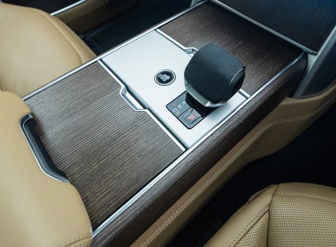 Land Rover Range Rover D350 Autobiography LWB 18