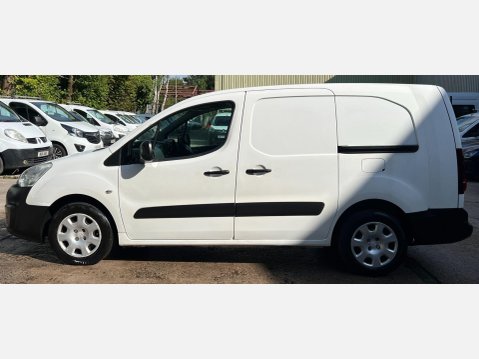 Peugeot Partner 1.6 eHDi 750 SE Panel Van 4dr Diesel Manual L2 (s/s) (128 g/km, 90 bhp) 20