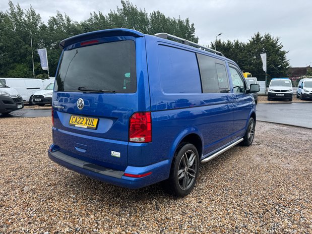 Volkswagen Transporter Crew Cab SWB L1H1 T30 Tdi Kombi Highline Auto Air Con Sensors SELECT 45