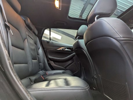 Infiniti Q30 2.1 Q30 Premium Tech D Semi-Auto 5dr 63