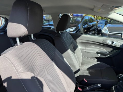 Ford Fiesta 1.25 Zetec Euro 5 3dr 21