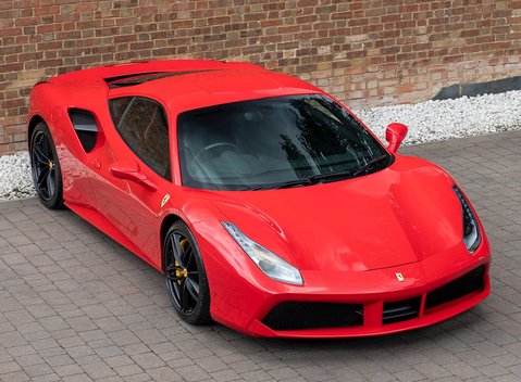Ferrari 488 GTB 8