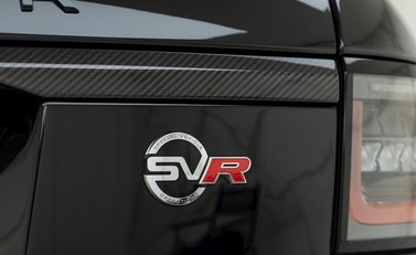 Land Rover Range Rover Sport 5.0 SVR Carbon Edition 33