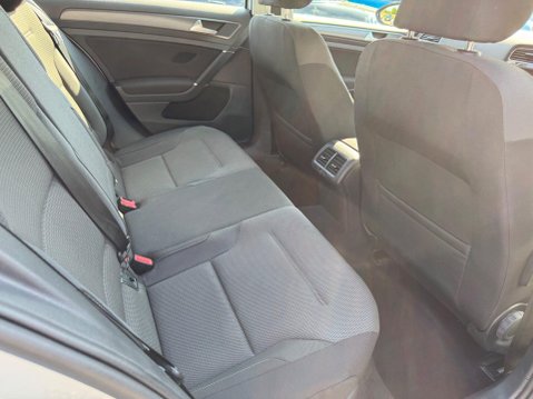 Volkswagen Golf SE TSI 47