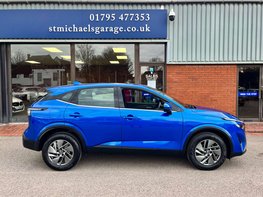 Nissan Qashqai 1.3 Qashqai Acenta Premium T MHEV CVT 5dr 10