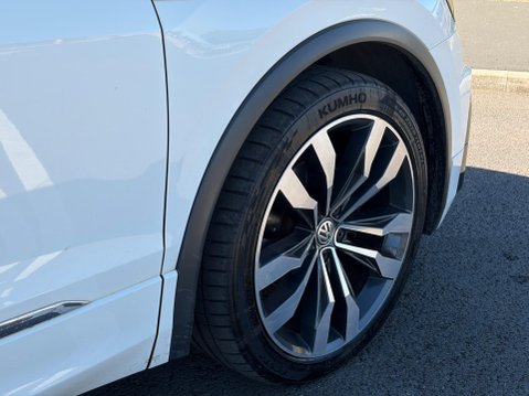 Volkswagen Tiguan 2.0 TDI R-Line DSG 4Motion Euro 6 (s/s) 5dr 29