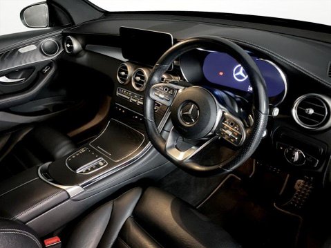 Mercedes-Benz GLC 2.0 GLC300d AMG Line (Premium) Coupe 5dr Diesel G-Tronic+ 4MATIC Euro 6 (s/ 12