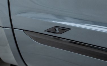 Bentley Bentayga V8 S 31