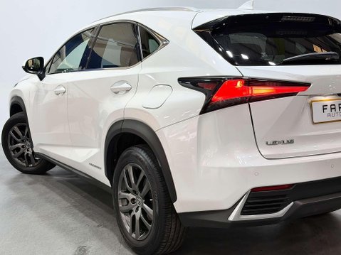 Lexus NX 2.5 300h Luxury SUV 5dr Petrol Hybrid E-CVT 4WD Euro 6 (s/s) (197 ps) 20