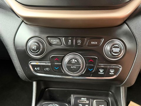 Jeep Cherokee 2.0 CRD Limited 4WD Euro 5 (s/s) 5dr 25