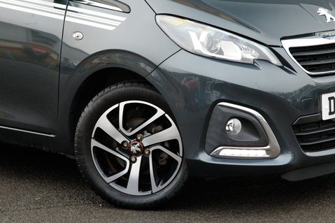 Peugeot 108 COLLECTION 11