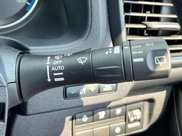 Nissan LEAF Leaf Tekna Electric 110Kw 39kWh (AUTOMATIC) 5dr 54