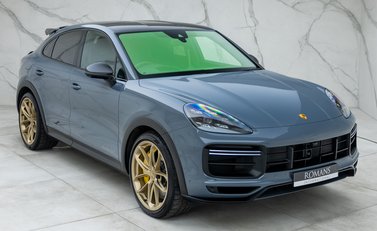 Porsche Cayenne Turbo GT 8