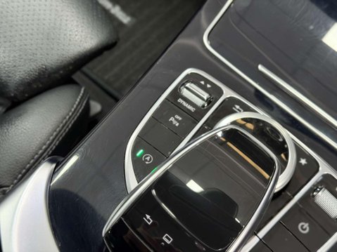 Mercedes-Benz C Class 2.0 C200 Sport Saloon 4dr Petrol 7G-Tronic+ Euro 6 (s/s) (184 ps) 43