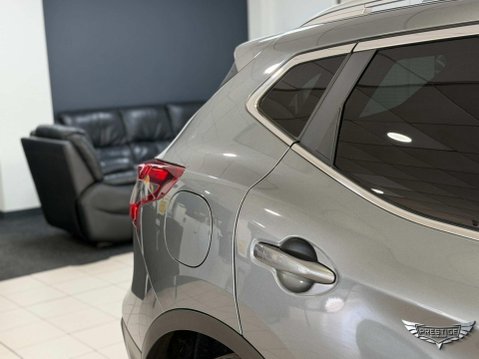 Nissan Qashqai 1.5 dCi N-Connecta Euro 6 (s/s) 5dr 16