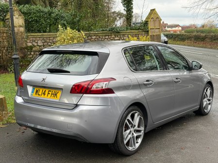 Peugeot 308 E-THP ALLURE 12