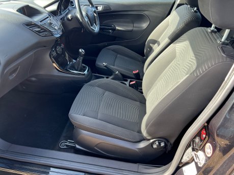 Ford Fiesta ZETEC 12