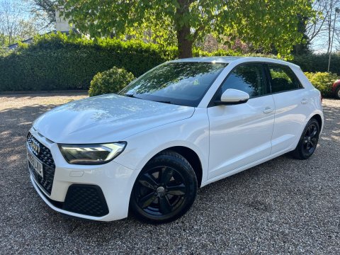 Audi A1 1.0 TFSI 30 Technik Sportback Euro 6 (s/s) 5dr 3