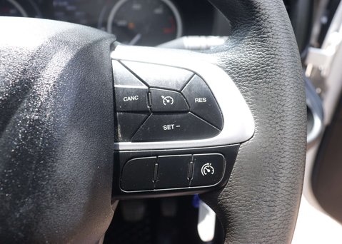 Iveco Daily 2.3 Daily 35C14B Tipper Double cab 30