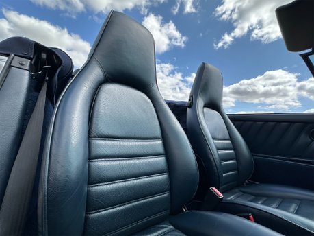 Porsche 911 CARRERA 3.2 CONVERTIBLE 58