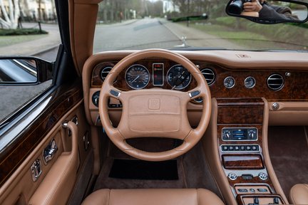 Rolls-Royce Corniche V Convertible 17