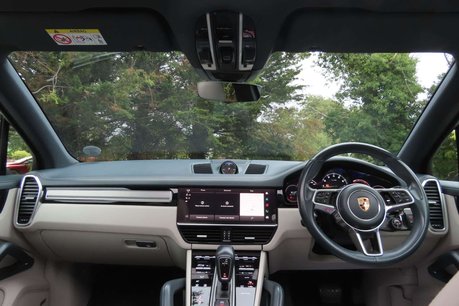 Porsche Cayenne 3.0 V6 E-Hybrid 17.9kWh Platinum Edition TiptronicS 4WD Euro 6 (s/s) 5dr (3 9