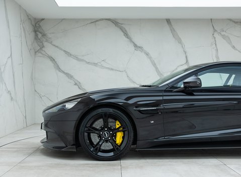 Aston Martin Vanquish S 41